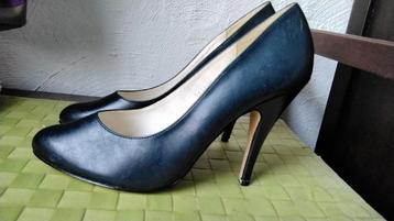 Neufs - Escarpins hauts bleus talons de 11,5 cm pointure 40 beschikbaar voor biedingen