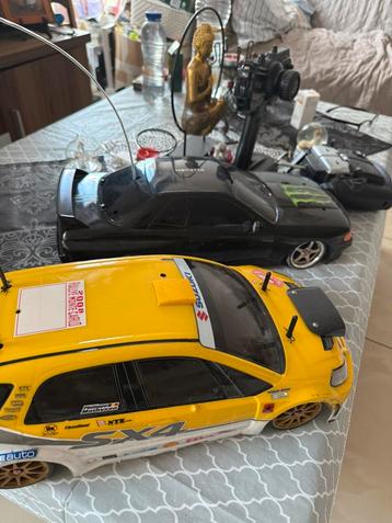 Rc 1:10 fonctionnelles juste accu a changer 20-30€ max 120€ beschikbaar voor biedingen