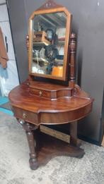 Mooie kaptafel, Ophalen, Gebruikt