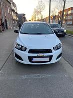 CHEVROLET Aveo benzine (euro 5), Autos, Chevrolet, 5 places, Tissu, Achat, Hatchback