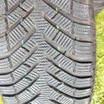 Prix des pneus d'hiver Mozzo Winter 225/55 R17 pour 4, Comme neuf, Enlèvement