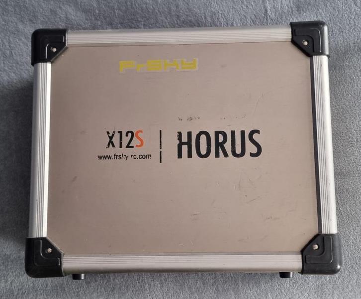 Télécommande RC FrSky, Hobby & Loisirs créatifs, Modélisme | Bateaux & Navires, Comme neuf, Enlèvement