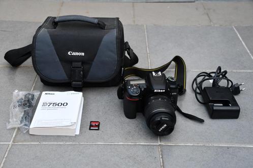 Nikon D7500, 18-55mm lens, draagtas en geheugenkaart, Audio, Tv en Foto, Fotocamera's Digitaal, Zo goed als nieuw, Spiegelreflex