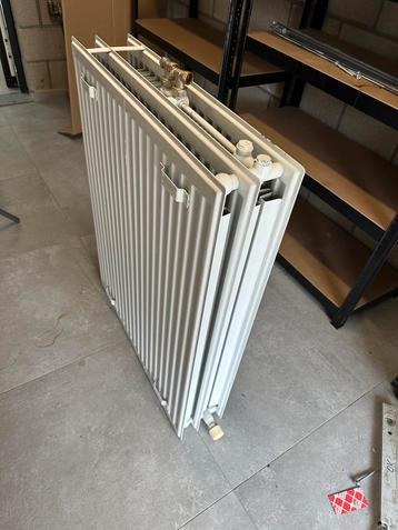Bijna nieuwe paneelradiator te koop – Type 33 – 70 x 90 cm beschikbaar voor biedingen
