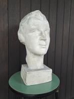 Gesigneerd Vintage beeld jongeman 38cm, Antiek en Kunst, Ophalen of Verzenden