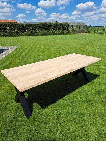 Rest PARTIJ eiken eettafel, NIEUW beschikbaar voor biedingen