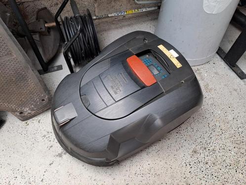 Robotmaaier Husqvarna 230 ACX, Tuin en Terras, Robotmaaiers, Gebruikt, 20 tot 25 cm, Ophalen