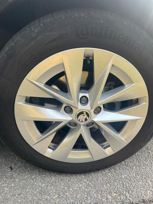 Skoda Octavia velgen en banden 17” ruilen, Auto-onderdelen, Banden en Velgen, Banden en Velgen, Zomerbanden, 17 inch, 205 mm, Personenwagen