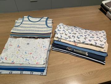 5 Pyama’s en 11 onderhemdjes/singlets (Petit Bateau,…) beschikbaar voor biedingen