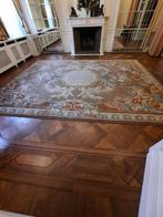 Persisch tapijt met medaillon, Ophalen