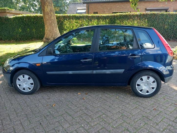 Ford fiesta 1.3i 136dkm airco gekeurd voor verkoop, Auto's, Ford, Particulier, Fiësta, ABS, Adaptieve lichten, Airbags, Airconditioning