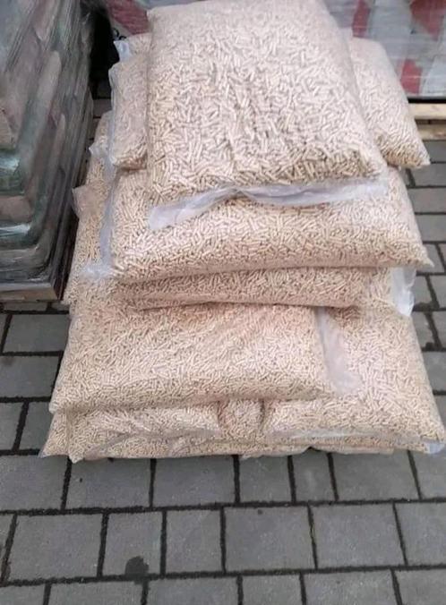 Houtpellets | RUF-briketten | Schone brandstof, Tuin en Terras, Brandhout, Stammen, Eikenhout, 6 m³ of meer, Ophalen