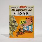 Boek Asterix Les lauriers de César, Ophalen of Verzenden, Zo goed als nieuw, Eén stripboek