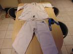 Jiujitsu of karate kimono en andere toebehoren en 8 gordels, Sport en Fitness, Ophalen, Zo goed als nieuw, Jiu-Jitsu, Vechtsportkleding