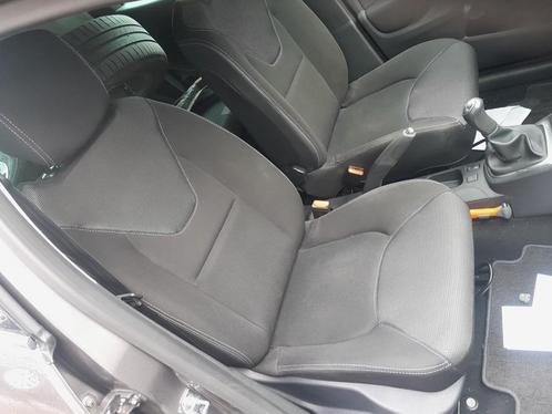 STOEL RECHTS VOOR Renault Clio IV (5R) (01-2012/06-2015), Auto-onderdelen, Interieur en Bekleding, Renault, Gebruikt