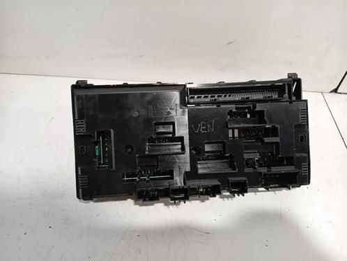 ZEKERINGKAST BMW X4 (F26) (01-2014/03-2018) (931515002), Auto-onderdelen, Elektronica en Kabels, BMW, Gebruikt