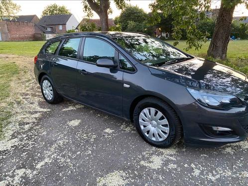 Opel Astra 17cdti 2013 in goede staat 176000 km, Auto's, Opel, Particulier, Astra, ABS, Airbags, Airconditioning, Alarm, Bluetooth