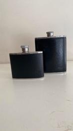 2 zwarte lederen zakfles, Handtassen en Accessoires, Manchetknopen, Ophalen, Gebruikt