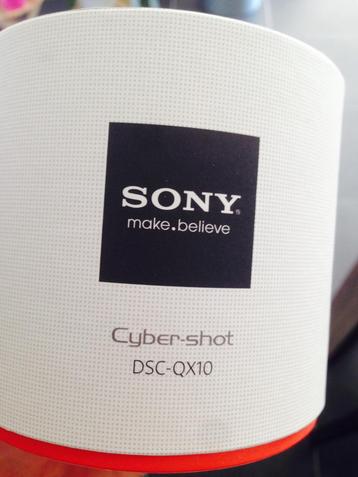 cyber-shot dsc-qx10 nieuw in verzegelde doos.  beschikbaar voor biedingen