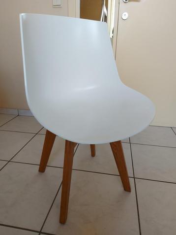 MDF Italia Flow Chair stoel met naturel eiken onderstel beschikbaar voor biedingen