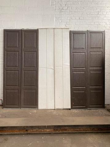 Garagepoort beschikbaar voor biedingen