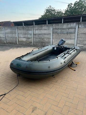 Zodiac met buitenboord motor beschikbaar voor biedingen