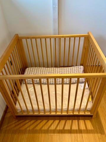 Babypark, matras, omranding beschikbaar voor biedingen