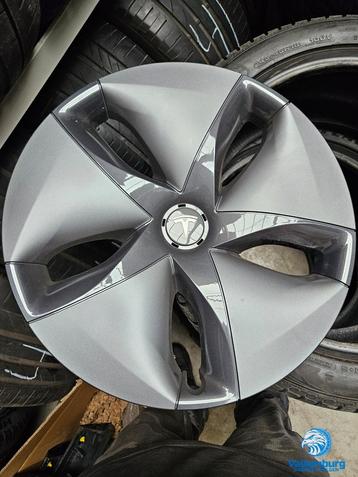 ORIGINELE Tesla Model 3 Aero wieldop 18 inch beschikbaar voor biedingen