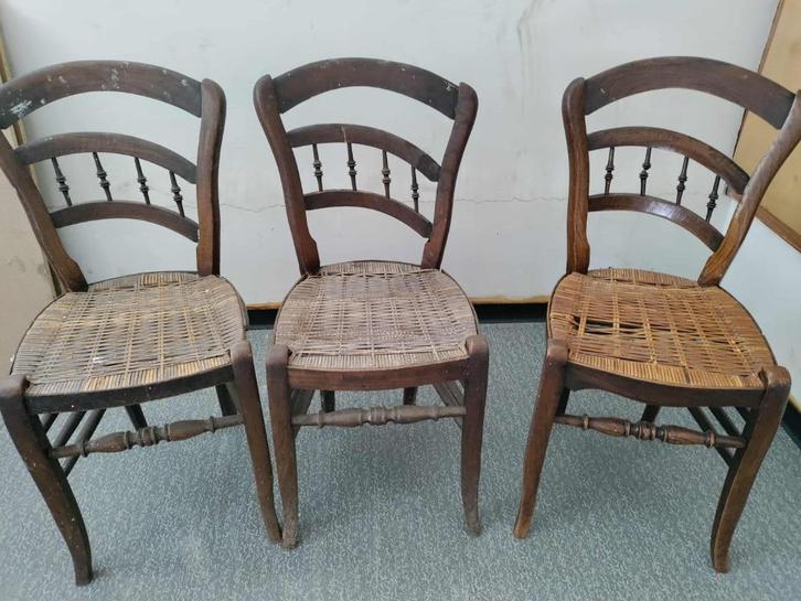 4 houten stoelen, Huis en Inrichting, Stoelen, Gebruikt, Vier, Hout, Riet of Rotan, Bruin, Ophalen