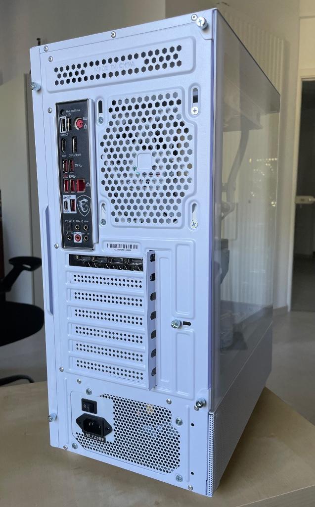 PC GAMER RYZEN 5  BLANC RTX 4070, Computers en Software, Desktop Pc's, 4 Ghz of meer, SSD, Met videokaart, Gaming, Ophalen