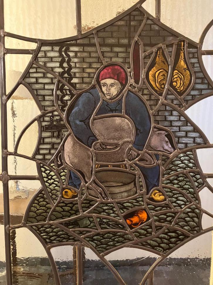 Kunstig uitgewerkt glas in lood met afbeelding slager, Doe-het-zelf en Bouw, Glas en Ramen, Gebruikt, Overige typen, Minder dan 80 cm