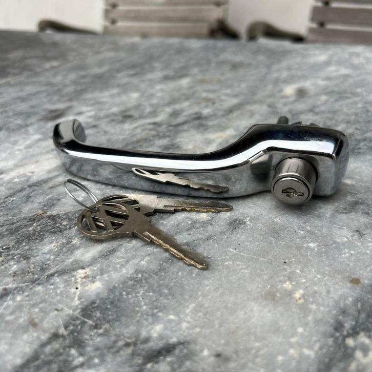 VW Split Erker Bus Cabinedeurgreep 64-68, Auto diversen, Auto-accessoires, Gebruikt, Verzenden