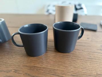 Set van 6 tassen te koop beschikbaar voor biedingen