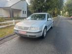 Volkswagen Bora benzine 1ste eigenaar met keuring, Auto's, Voorwielaandrijving, 4 deurs, Stof, 4 cilinders