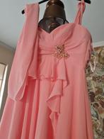 feestelijk gala bruidsmeisje jurk S roze met sleep en sjaal, Ophalen of Verzenden, Roze, Zo goed als nieuw