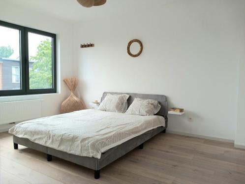 Nieuw bed 160 cm breed inclusief matrassen, Huis en Inrichting, Slaapkamer | Bedden, Nieuw, 160 cm, Ophalen