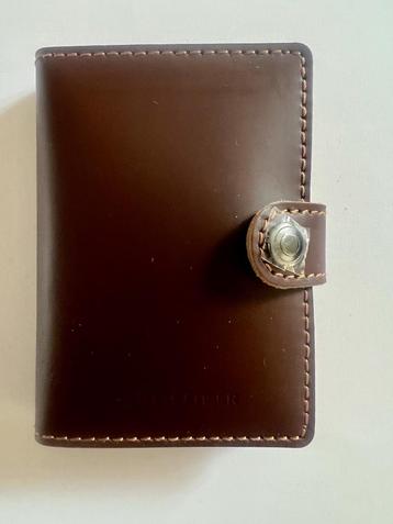 Led Lenser portefeuille - RFID beschikbaar voor biedingen