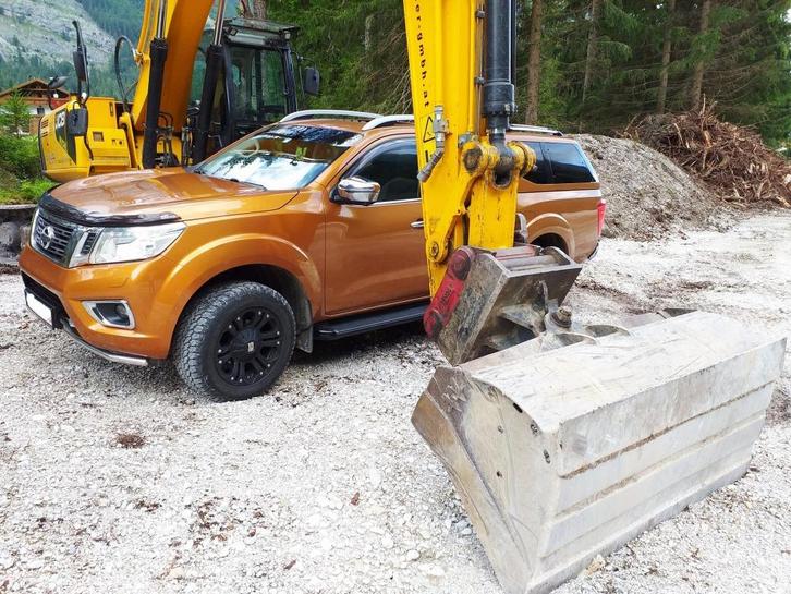 Nissan Navarra 4x4, Auto's, Nissan, Particulier, Navara double cab, 360° camera, 4x4, ABS, Achteruitrijcamera, Airbags, Airconditioning