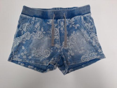 Mt 152 sweatshort met denimlook en bloemen, Kinderen en Baby's, Kinderkleding | Maat 152, Zo goed als nieuw, Meisje, Broek, Ophalen of Verzenden
