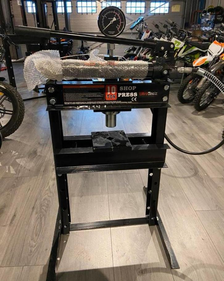 Presse hydraulique d'atelier 10 tonnes ! 10 000 kilos, Autos : Divers, Outils de voiture, Neuf, Enlèvement