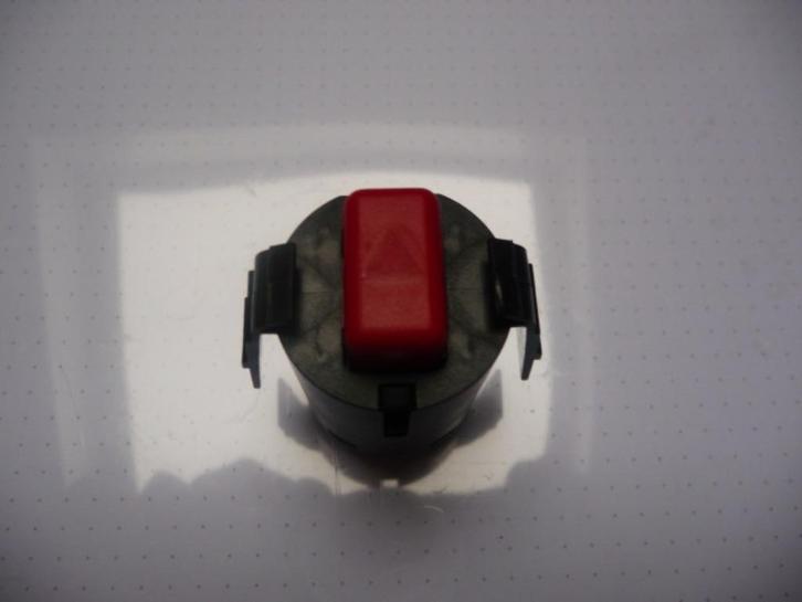 Schakelaar dubbele pinkers Opel Kadett D (1979 - 1984)., Auto-onderdelen, Dashboard en Schakelaars, Opel, Nieuw, Ophalen of Verzenden