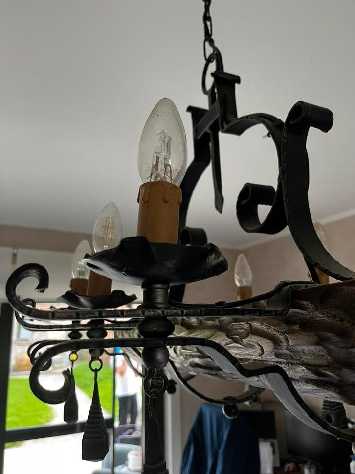Smeedijzeren & Houten Luster – Rustieke Landelijke Stijl, Huis en Inrichting, Lampen | Kroonluchters, Zo goed als nieuw, Hout