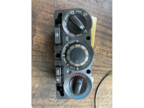 Kachel Bedieningspaneel van een Opel Corsa, Auto-onderdelen, Dashboard en Schakelaars, Opel, Gebruikt, 3 maanden garantie