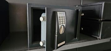 Stevige kluis met pincode (Reskal), Enlèvement, Utilisé