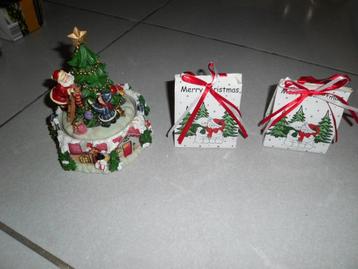 Muziekdoosjes Kerstmis beschikbaar voor biedingen