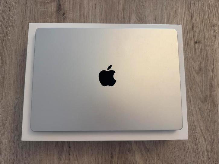 Macbook Pro 2024 14inch 512GB, Informatique & Logiciels, Apple Macbooks, Neuf, MacBook Pro, Autres tailles, Inconnu, 512 GB, Azerty