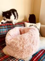 Grote roze ‘donut' kattenmand (of voor kleine hond), Dieren en Toebehoren, Pluche, Zo goed als nieuw, Ophalen