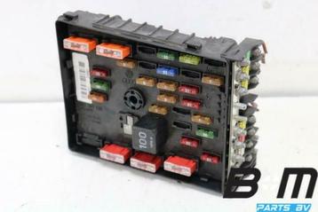 Zekeringkast motorruimte VW Passat B6 3C0937125 beschikbaar voor biedingen