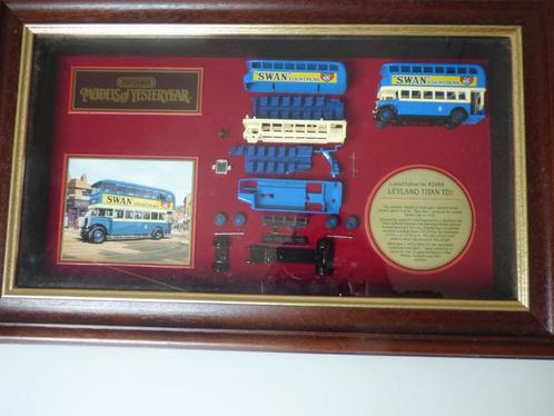Matchbox bus Swan gelimiteerde editie onder frame, Hobby en Vrije tijd, Modelauto's | 1:43, Zo goed als nieuw, Matchbox, Ophalen of Verzenden