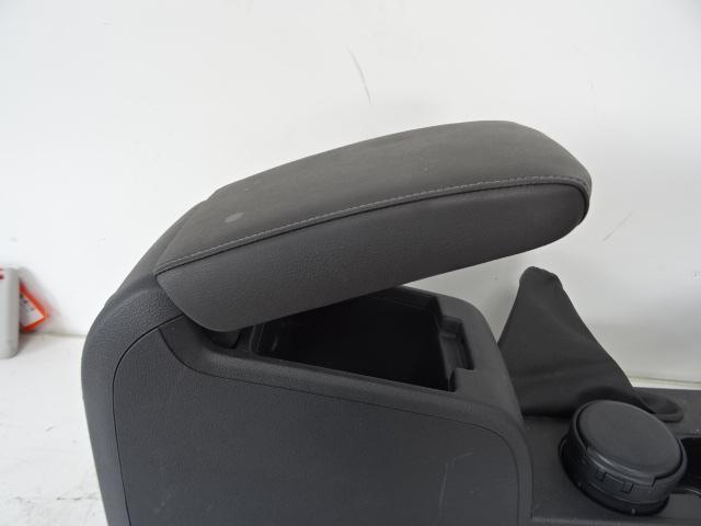 MIDDENCONSOLE Volkswagen Jetta IV (162 / 16A), Auto-onderdelen, Interieur en Bekleding, Volkswagen, Gebruikt